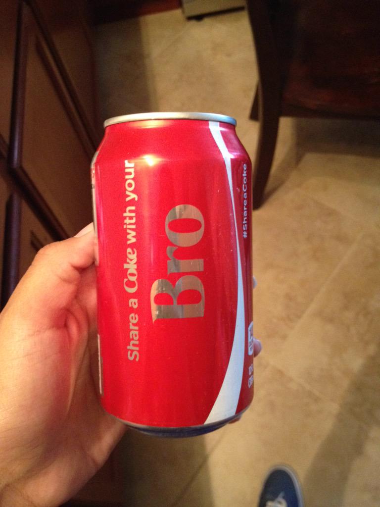 cloverpullover's tweet image. Is there a bro out there 😎