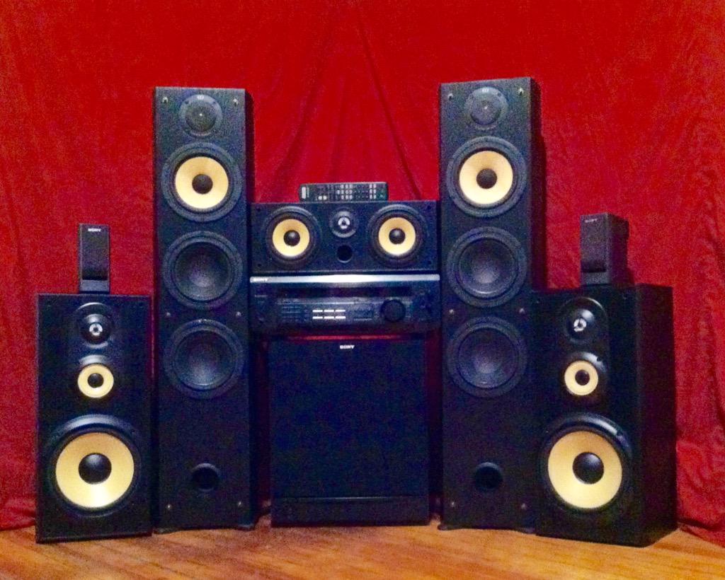 DeesDaMan's tweet image. Sony anyone?