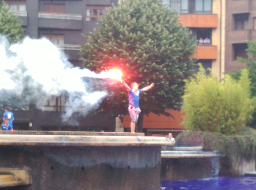 DIRECTO: Oviedo celebra el ascenso #RealOviedo goo.gl/W21vUh