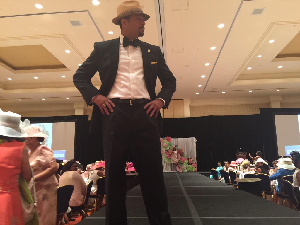 akaxo's tweet photo. Divine Nine Fashion Show - #ALPHA #OMEGA #KAPPA #SIGMA #IOTA @akaxo #PinkHatTea @akasorority1908 http://t.co/7fygLYpc8Y