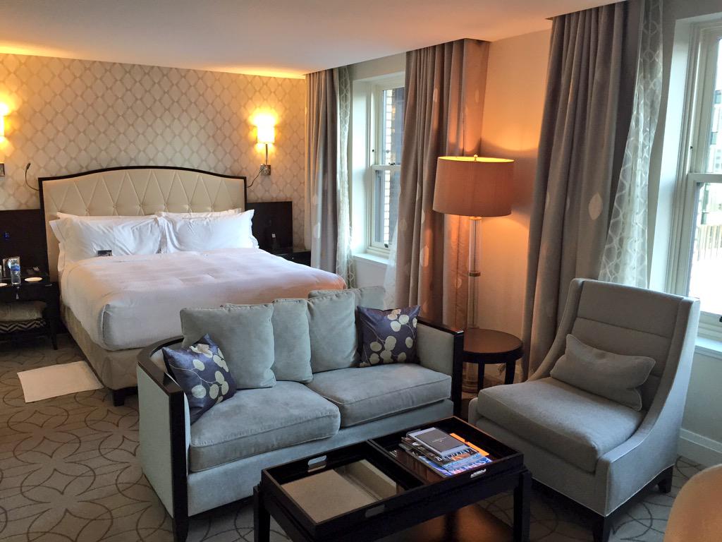 SidewalkHustle's tweet photo. Had a wonderful time at the @RWHotelGeorgia in Vancouver. The hospitality was beyond incredible. #72HoursofMan http://t.co/25kUJWZdgi