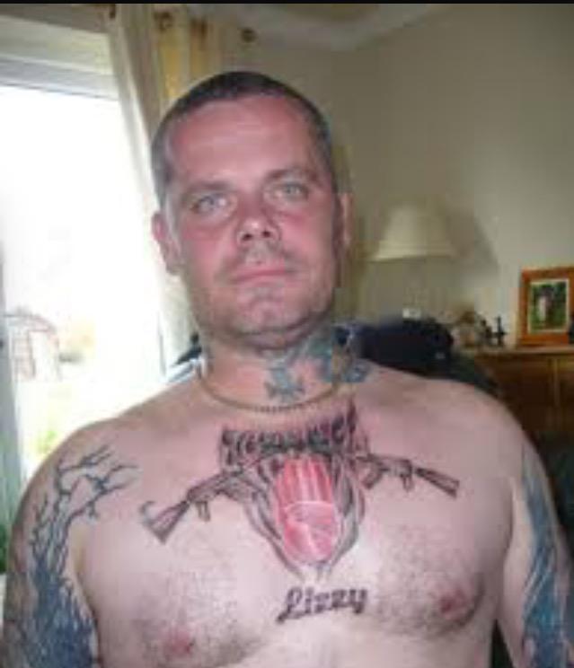 LoyalistTattoos's tweet photo. Yer Da's Tinder pic. http://t.co/GRa9ScP5RY