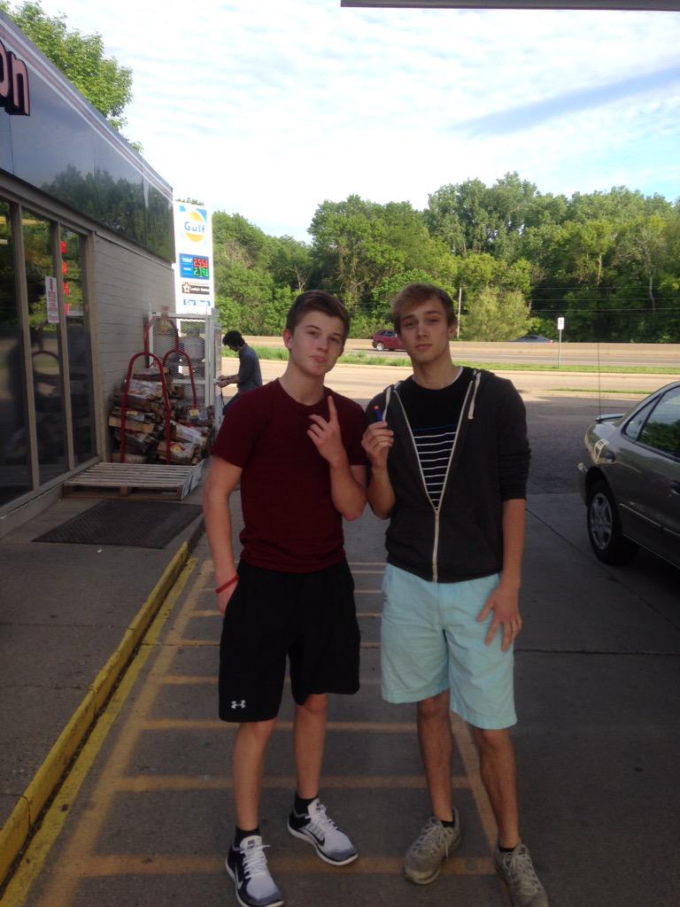 N8_Linde's tweet photo. Max roXANS kill Pierce Knutson of Cleveland steamers @HopkinsNA15 http://t.co/TBf8xv2bMJ