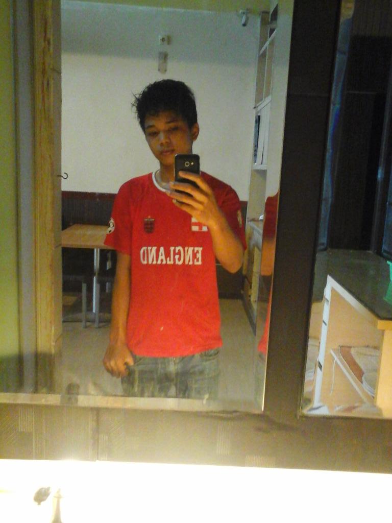 EHasriy tweet picture