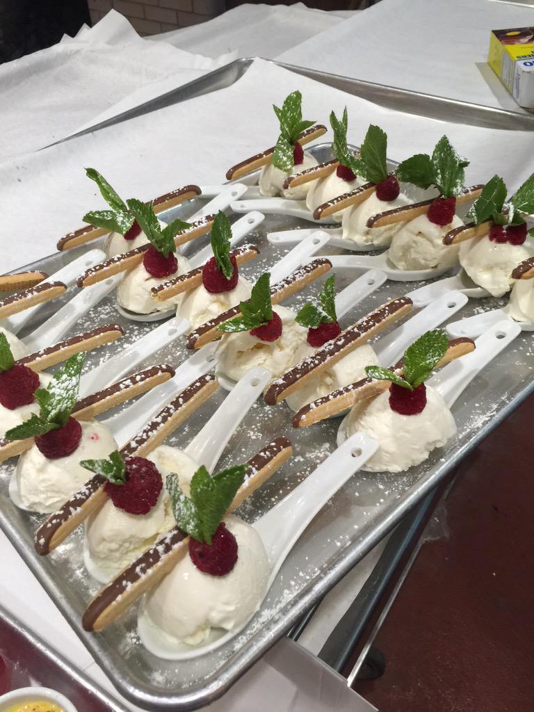 MercatoPie's tweet photo. Dessert at MTP !! http://t.co/Mk7EzPI8Zf