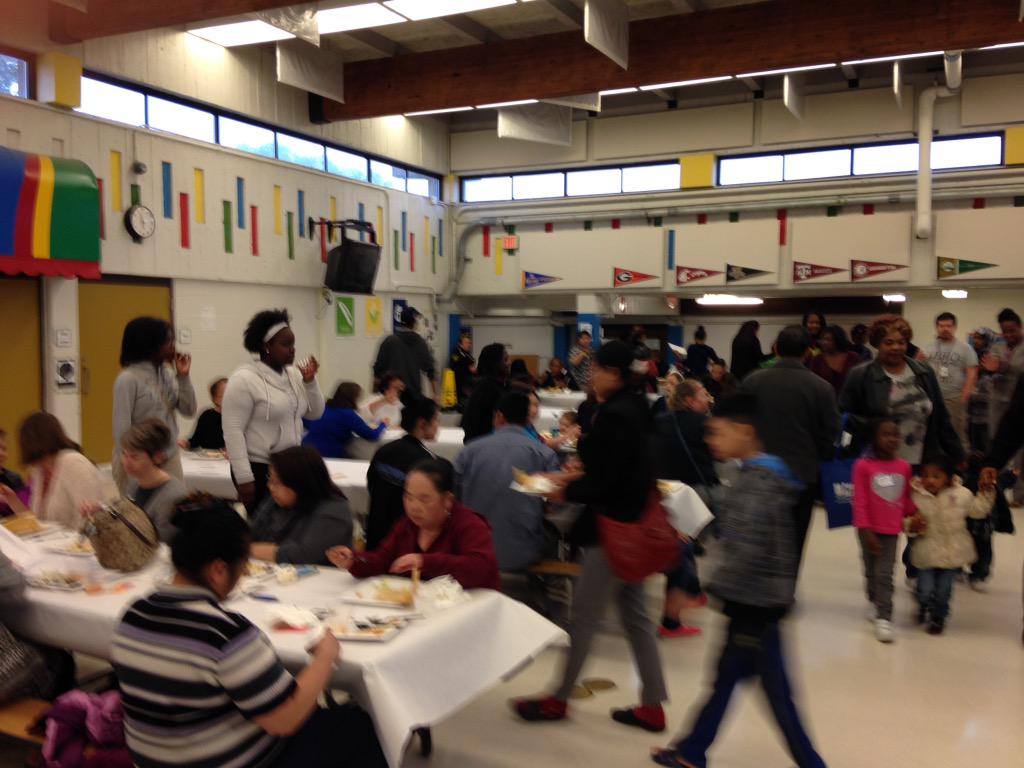 VentoElementary's tweet image. Marnita&apos;s Table!  Our Feast at Vento!  Kickoff to our community garden!