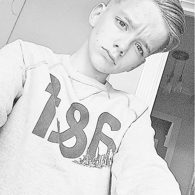RyanPent0n's tweet photo. Today🐛 http://t.co/oTAqS5bSTq
