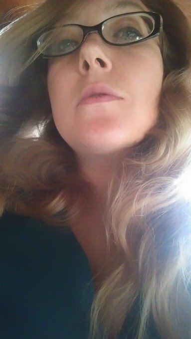 #SelfieSunday http://t.co/KdjPE2DftR<a href="/tag/selfiesunday"class="tags">#SelfieSunday</a>