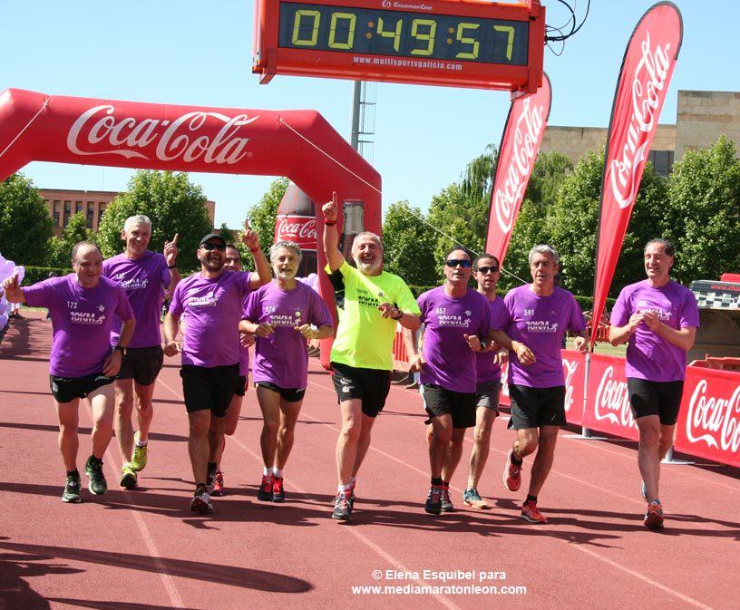 blogmedialeon's tweet photo. Fotos y Clasificaciones de los 10 kms Universitarios de Leon @10kmULE http://t.co/4dVtkhwnWE http://t.co/pzetvYb2eX