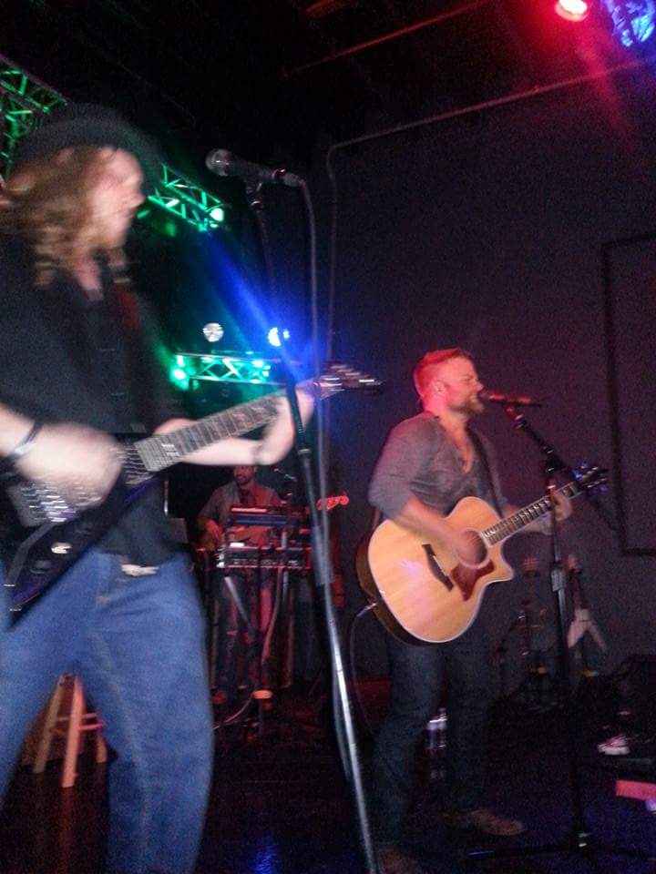 haden4life's tweet photo. These fabulous artists.. we love you guys very much. @TravisTidwell01 @hadencarpenter #playitagain #rockstarstatus http://t.co/vMvV2MQbrw
