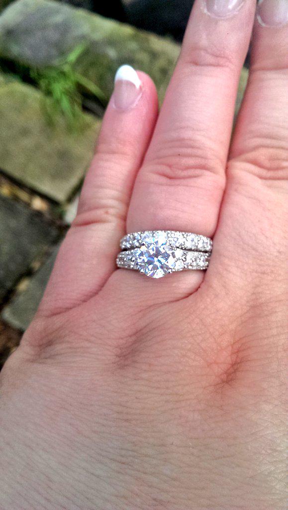AmburrDee's tweet photo. Wow guys! My engagement rind...and wedding band
.not married yet. I'm so excited! http://t.co/PAhDMVDpzf