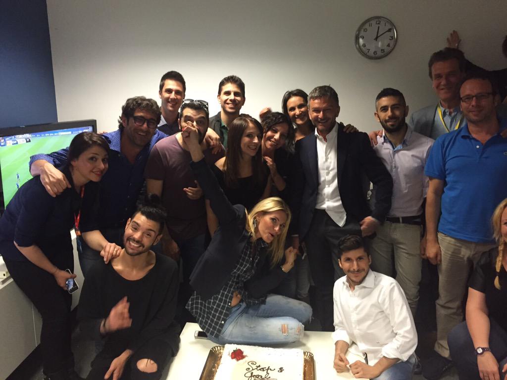 Grazie amici <a href="/StopGol/">Stop&Gol</a> un altro anno insieme strepitoso!!! Grazie ancora a tutti! ❤️<a href="/AleBonan/">Alessandro Bonan</a> <a href="/OfficialCiro/">Ciro Ferrara</a> <a href="/fains/">Valerio Spinella</a>