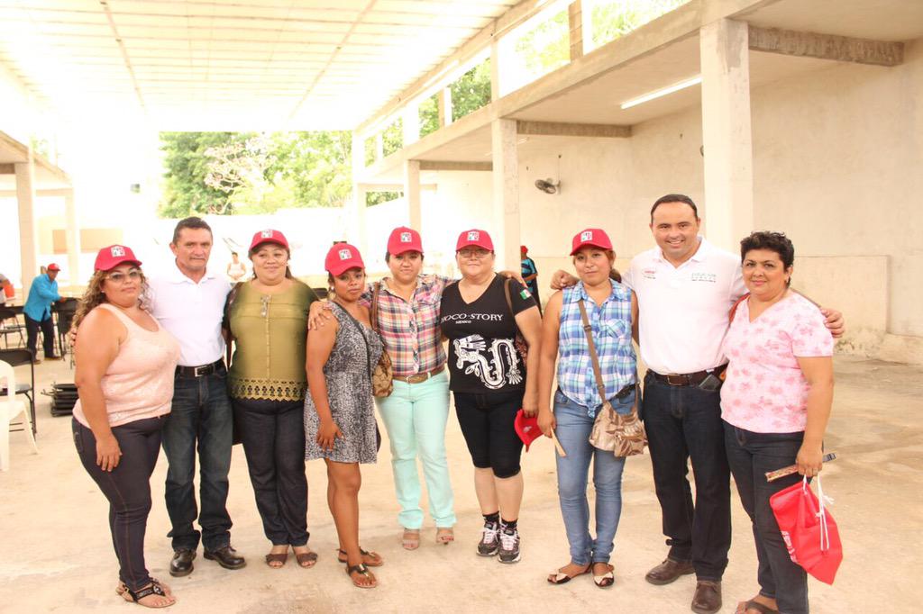eveliodzibpza's tweet photo. Hoy visitamos a nuestros amigos de Muna. No nos estamos preparando, ya estamos listos!! #7Días @rubencarrillo_s http://t.co/1vdcN5F7zm