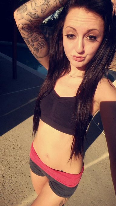 Workout clothes ????
#longhair #sexy #fitgirl #tatted #tattoos http://t.co/qLEEl8rcCG