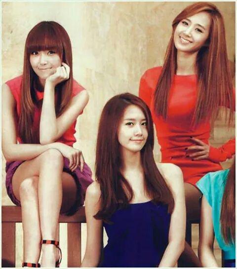 MinhnhutN's tweet photo. Girls' generation ☆☆☆ My #TeenChoice nominee for #ChoiceMusicGroupFemale is girls' generation http://t.co/8bdkhn8En8