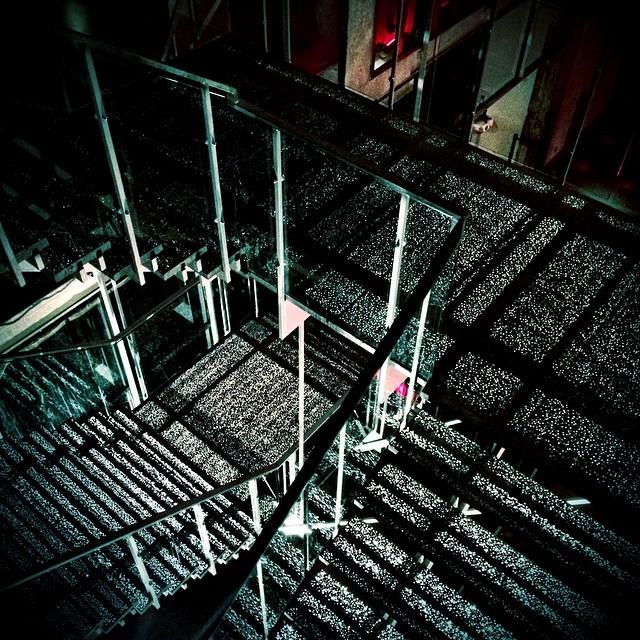 DucCNguyen's tweet photo. Staircase with a thousand stars at @SATMontreal ✨😊 #staircase #aluminum #ArchMTL #MTLMomen… http://t.co/gSEQVPGRpU http://t.co/wn8e6Kg388