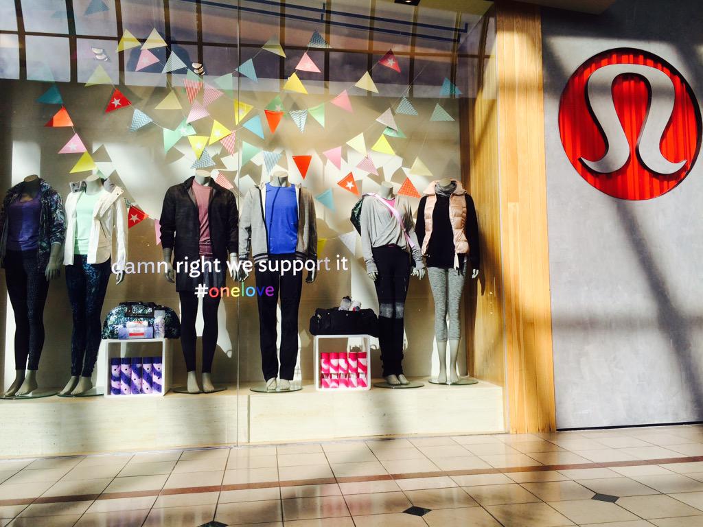 lululemonAUSNZ's tweet photo. One love. One heart. 
Our Chadstone store showing their support &amp; appreciate for @billshortenmp &amp; #MarriageEquaility http://t.co/TxV3FU4Vl7