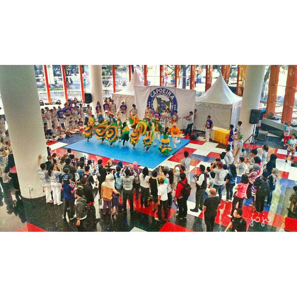 Batizado e Troca de Corda 10 Mei 2015 Grupo Capoeira Brasil Mestre Itabora