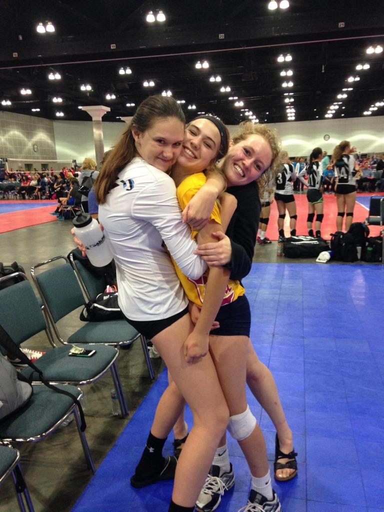 Happy birthday Alex, love ya girl! have a great day! 