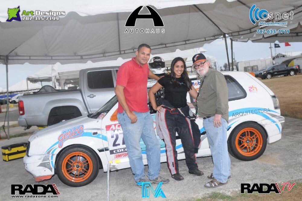 La piloto <a href="/lizagcrespo/">lizagcrespo</a> en las practicas previo al 1er evento en el <a href="/autodromosunix/">Autódromo Sunix</a> 2015