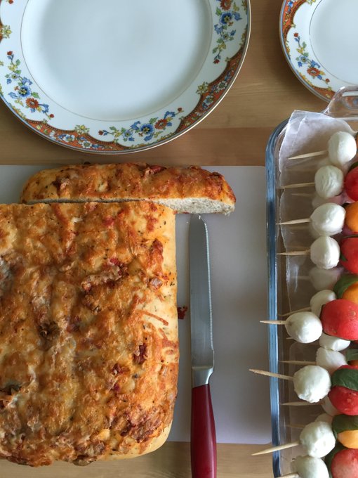 In case you were wondering where my food bloggish posts will be for now: http://t.co/F5rv9m4wLU http://t<a href="/tag/mvsales"class="tags"><span>#mvsales</span></a>