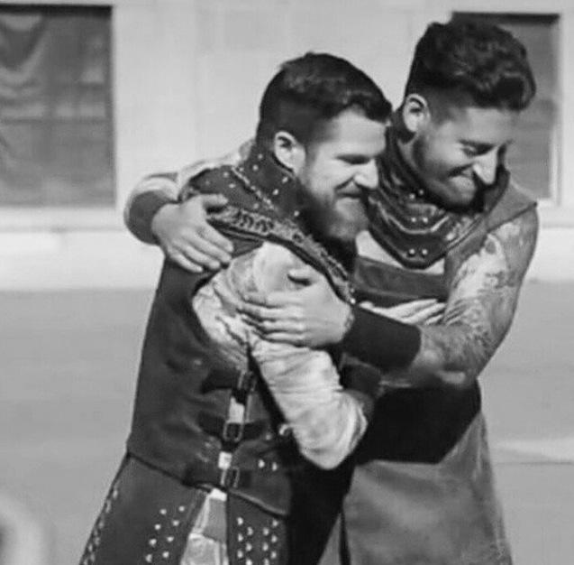 HAPPY BIRTHDAY ANDY HURLEY!! I hope all your little vegan dreams come true 