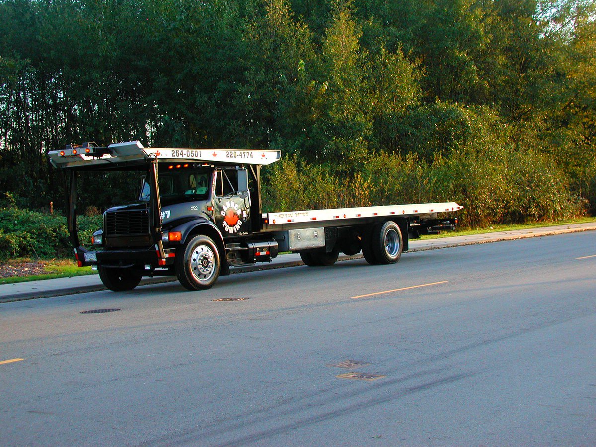 CanuckTowing's tweet photo. http://t.co/RwfhGmGJ6z