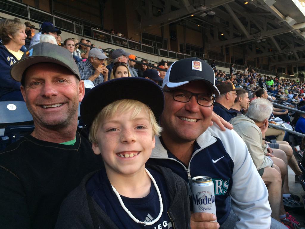 megs11022's tweet photo. #boys #SDinHD #lovetheseguys http://t.co/0e46L5QMd2