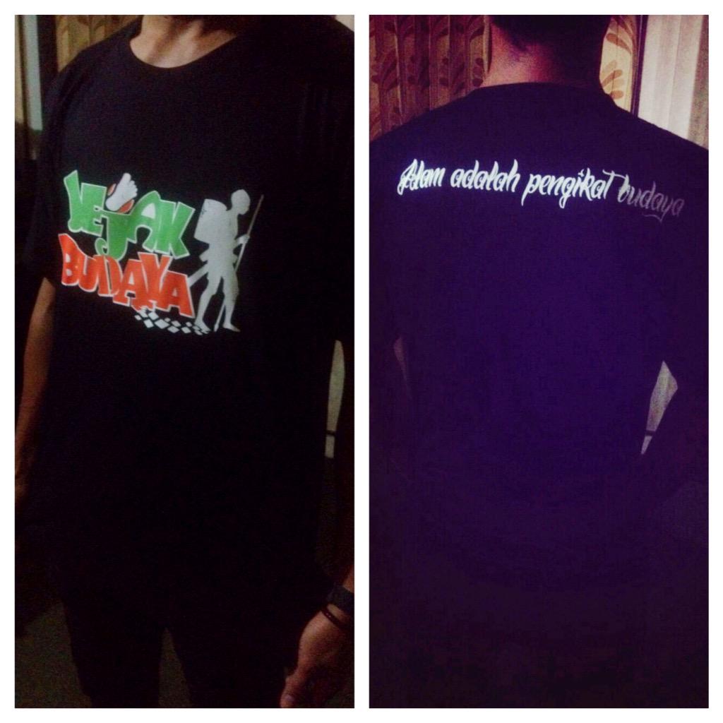 Buruan dapetin koleksi Kaos Jejak Budaya &amp; koleksi band Metal, reggae, di TRIAL Distro, Jl.Kartini(Kukar Kreatif) TRG