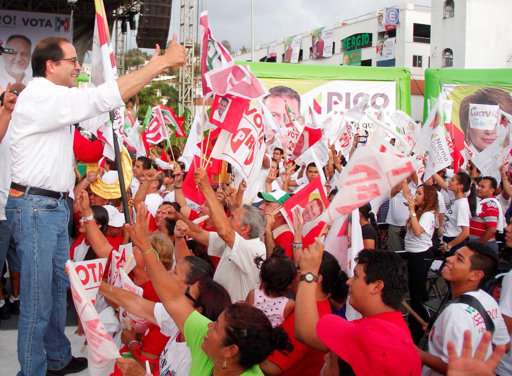 Mely_Romero's tweet photo. Esta es la fórmula que en Manzanillo obtendrá el triunfo este 7 de Junio ¡Seguro! @nachoperaltacol @PicoZepeda http://t.co/j3vJK2bIyX