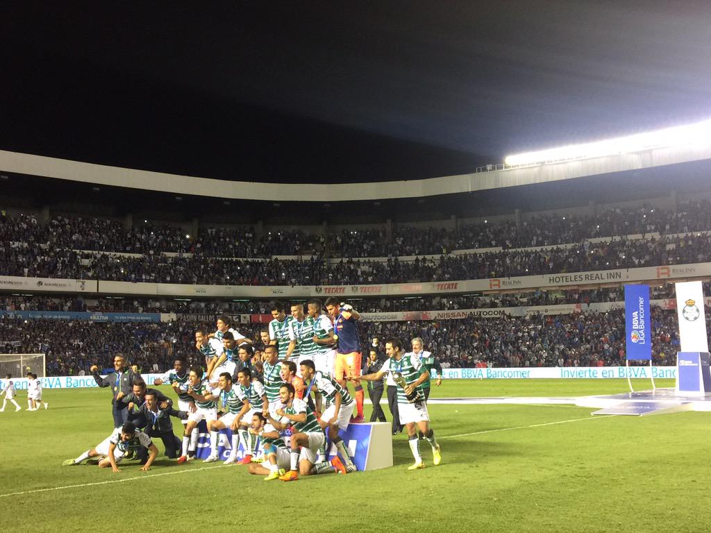 informador_DEP's tweet photo. #140de @LIGABancomerMX: ¡Felicidades @ClubSantos, este titulo es para ti y toda tu gran afición! http://t.co/Iu6lsRxzpU