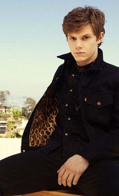 shipselenawith's tweet photo. Evan Peters #SelenaForMMVA http://t.co/zWgB1meJqT