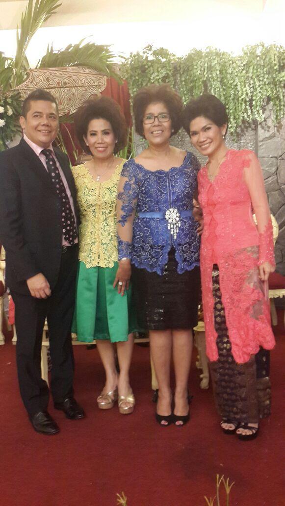 Benny Nainggolan Auf Twitter With Suhu Penyanyi Batak Rita Butar Butar Herty Sitorus At Melissa Wedding Lama Banget Gak Ketemu Tetap Energyc Http T Co Pwdhbticnv Trimakasih like dan comen video nya. suhu penyanyi batak rita butar butar