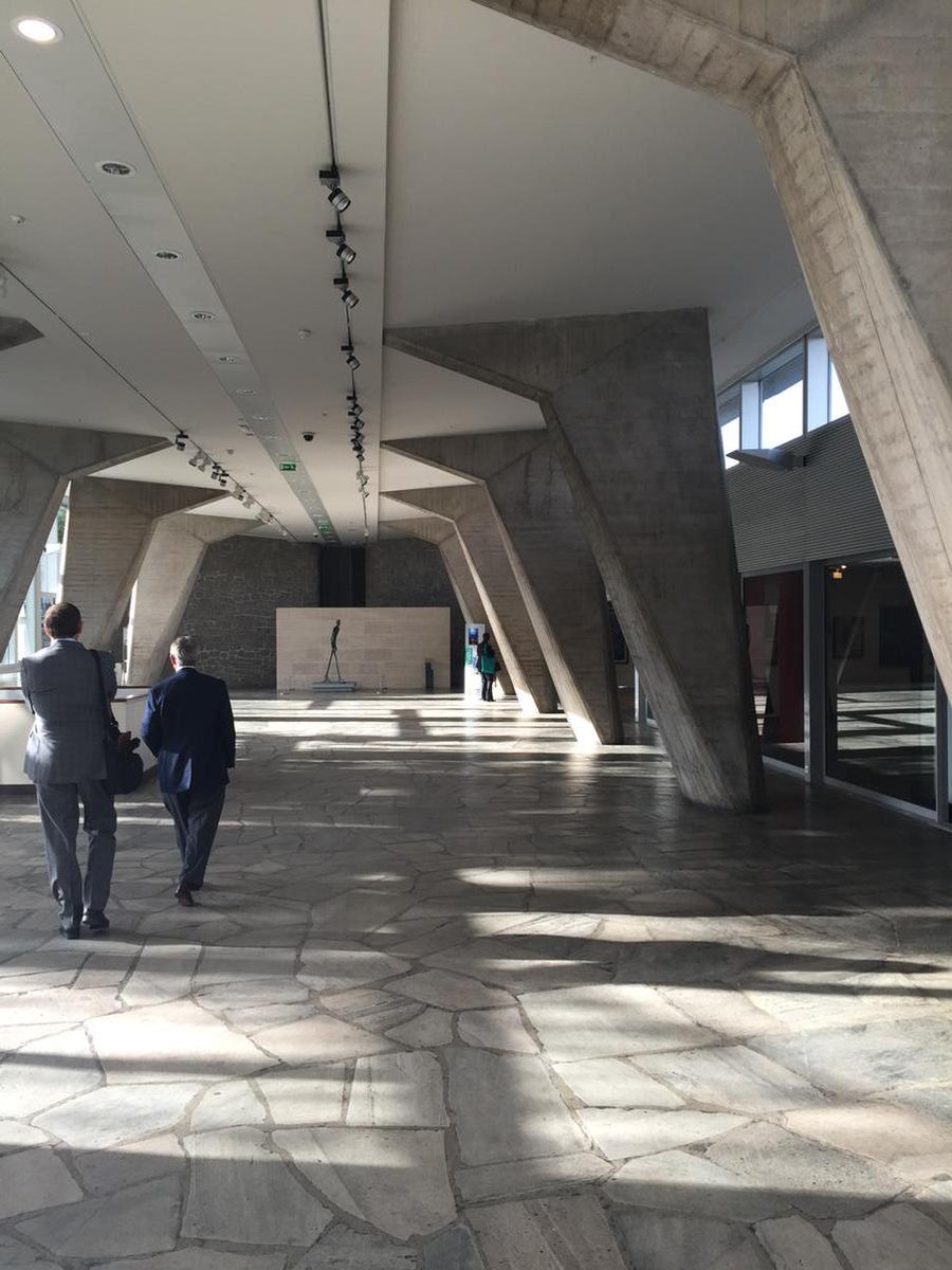 Cameron_Kitchin's tweet photo. UNESCO hq Paris for ICOM meetings.  Cincinnati bids for the 2019 Triennial.  @cincyartmuseum @MuseumDirectors http://t.co/9E9n1tIVFF