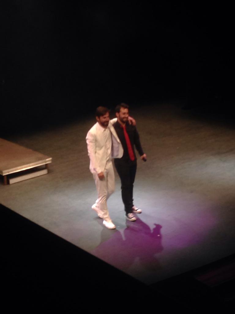 Claaudiietaa20's tweet photo. Geniales! @Santi_Millan @Javi_Sancho http://t.co/ZWVgP99QZo