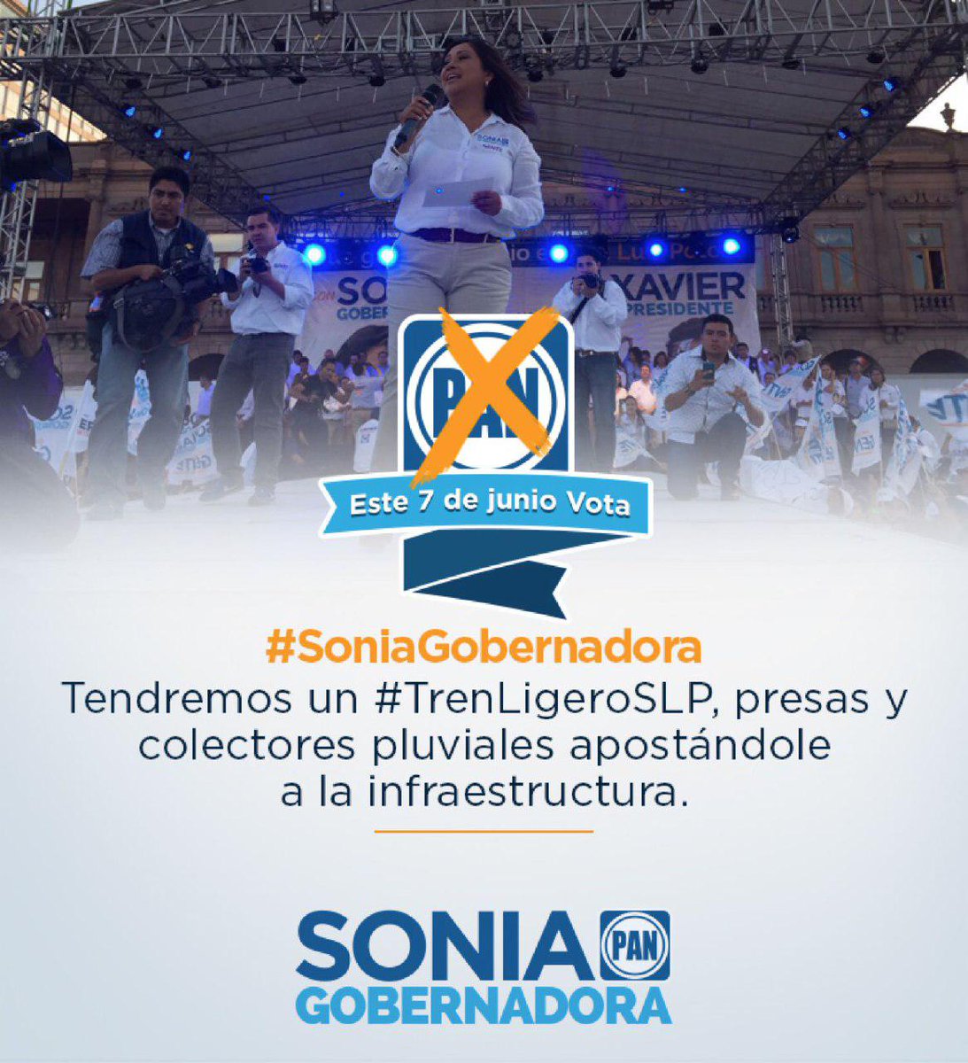 fildafikriaefam's tweet photo. #SLP necesita un cambio de dirección, #QueGaneSLP con #SoniaGobernadora http://t.co/d17w5FoK8w @PiensaLibreMex