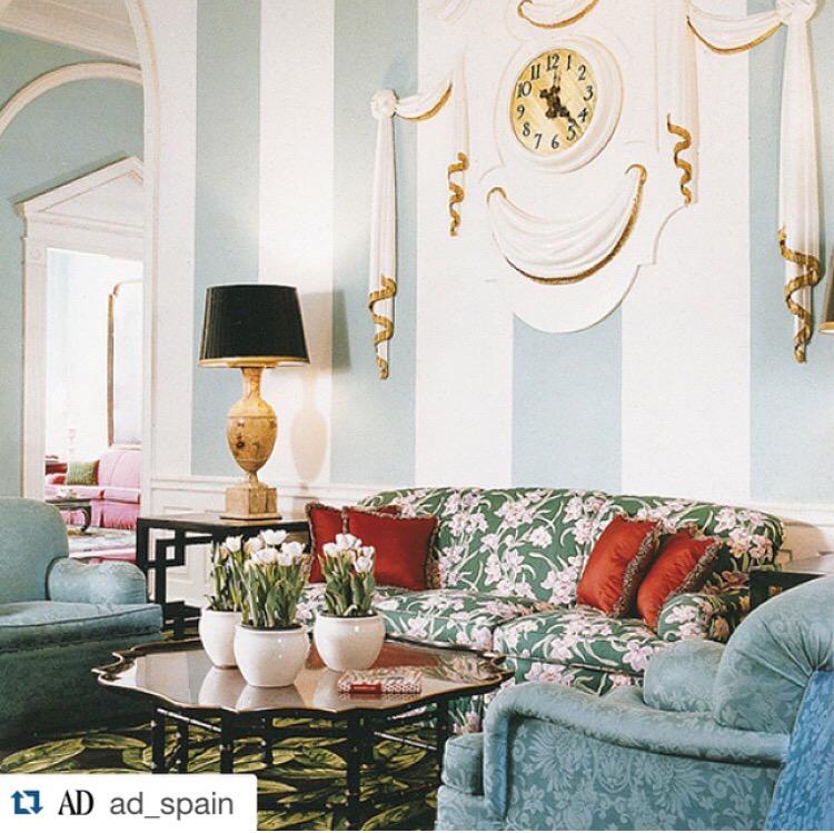 Hoy en <a href="/AD_Spain/">Architectural Digest España</a>  nos recuerdan a Dorothy Draper. Mas sobre la nueva colección "Draper" en ocott.blogspot.com