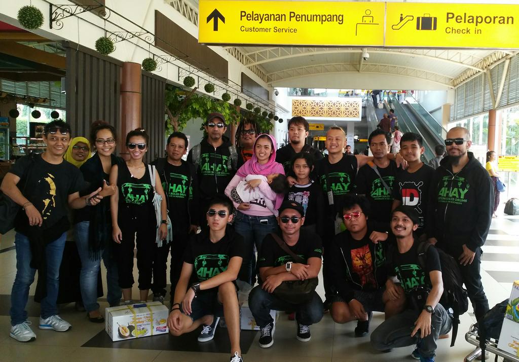 ahay_drums's tweet photo. Pulkam...@pekandrumsday  @sandyPASBand  @chicsmusik  @Tex_Jonathan  @NovalSentana http://t.co/pxXXxQLHj3