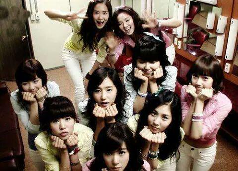 MinhnhutN's tweet photo. Beautiful girls My #TeenChoice nominee #ChoiceMusicGroupFemale is girls' generation http://t.co/ayXXOz7WNh