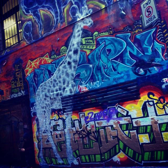 StArtEverywhere's tweet image. Stop the presses! There&apos;s a giraffey on the loose! Don&apos;t panic! Just call @barek_art ! 
#NoGiraffeEmoji #PostCollab…