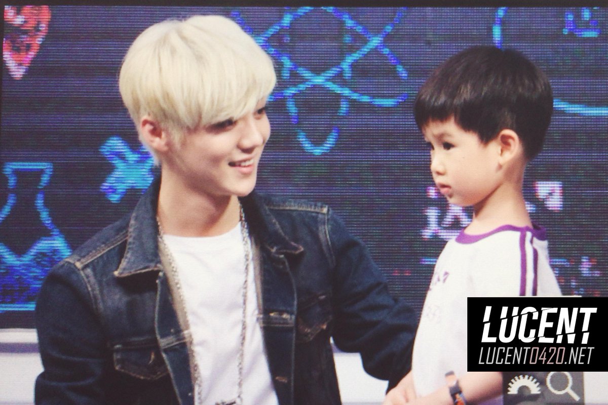 #luhan #鹿晗 #150601达令儿童节  #LuhanChildrenDay  오늘 만큼 애기가 되고싶었던적 없었다 (응애응애.!!!