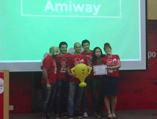 aemprende's tweet photo. .@Vicenteserran y @amiwaymola... Ganadores #Startup Weekend TuriGastroEdition #SWSevilla. ¡ENHORABUENA! @SWsevilla http://t.co/9efBxz2tom