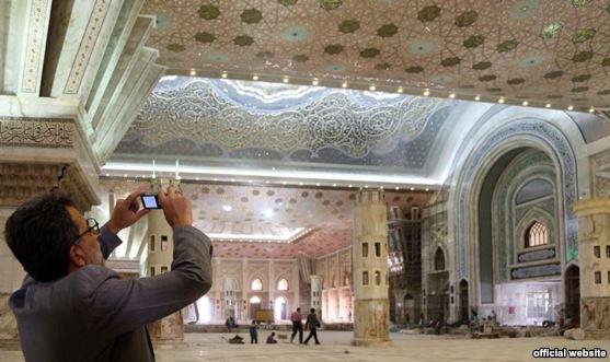 Embedded image permalink