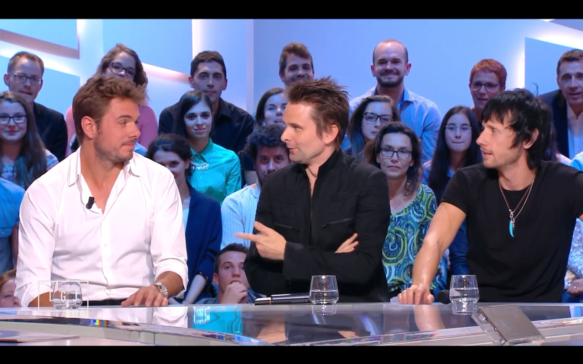 linfoduvrai's tweet photo. .@stanwawrinka grand fan de @museband est resté avec nous pour le live ! #MuseLGJ http://t.co/UKpjYRvL44