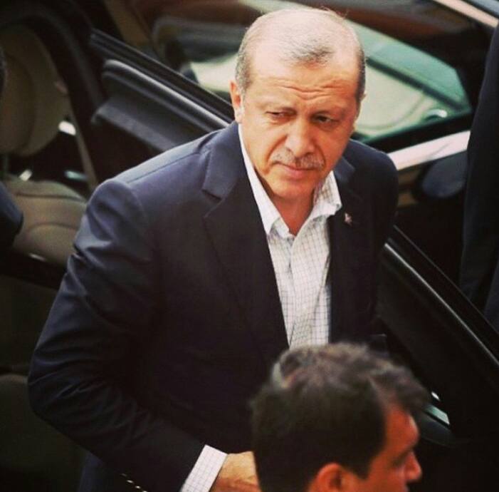 AK_suHandan's tweet image. Sanmasınlar yıkıldık,Sanmasınlar Çöktük
Bir başka bahar icin sadece yaprak döktük