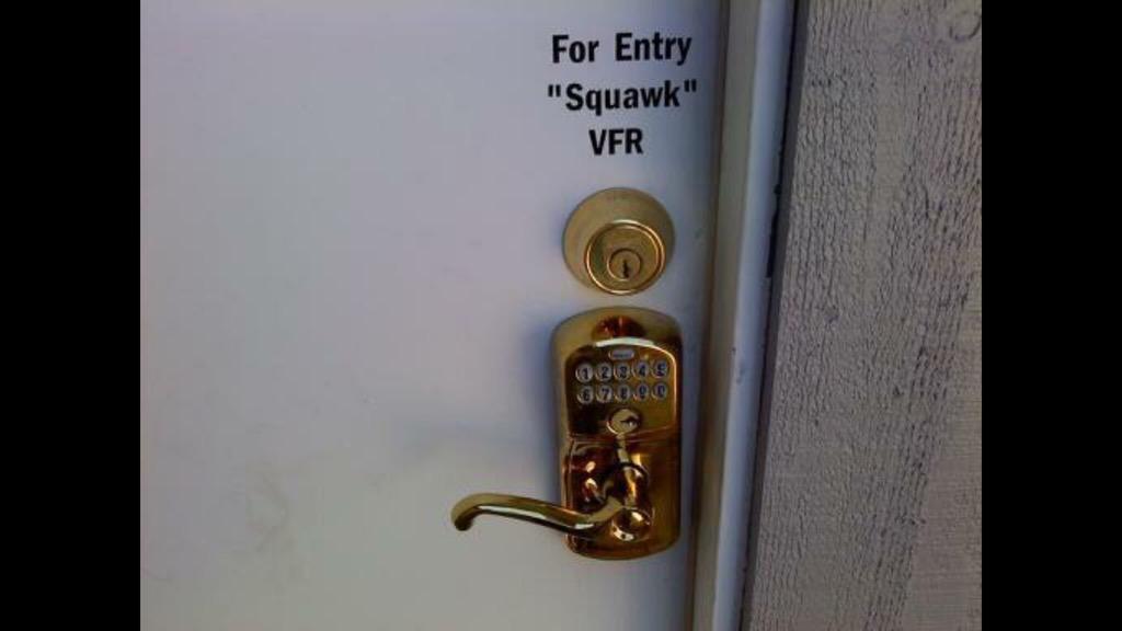 Omaha3131's tweet photo. Monday's suck, but not knowing what squawk VFR means at the FBO bathroom is worse! #avgeek #poorpassenger http://t.co/ZOjs4rYL4E