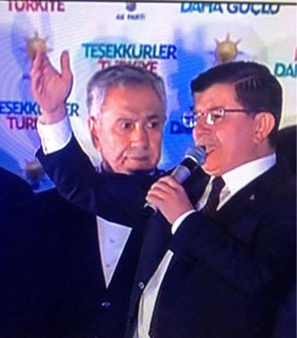 ATelgeren's tweet photo. Kesin içeride dalacak!.. :))
@orhanaydin6 @JeansBiri @mkaayse @Yazar212 @denizacar00 @DeliFener_li 
. http://t.co/tASIk7iIkG