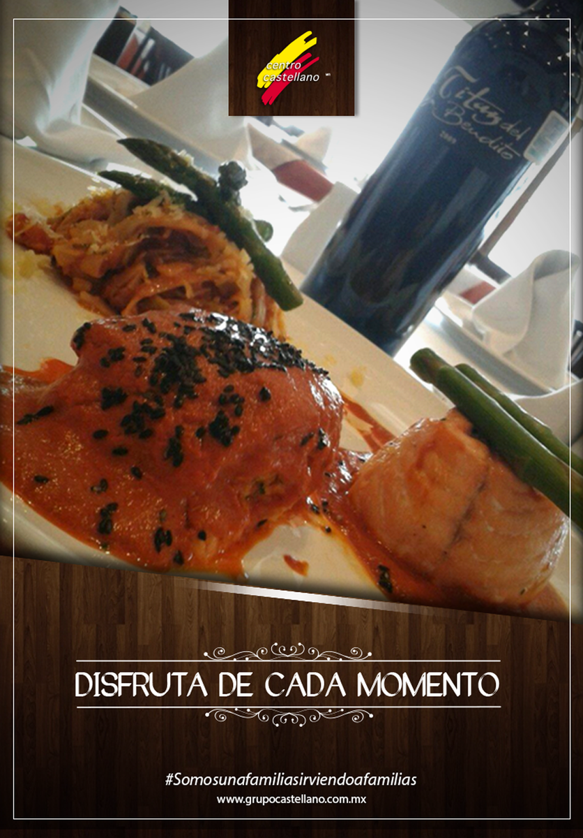CastellanoSanF's tweet photo. Cada momento en  #CentroCastellano se vuelve único. http://t.co/8wXg4kz9EZ
