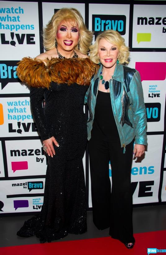 Happy Birthday to the late legendary comedian Joan Rivers! Here she is with LIPS very own drag legend Jesse Volt!! 