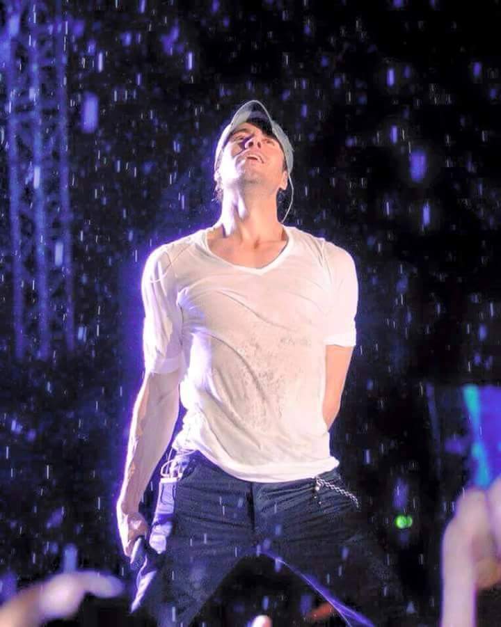 slaviii_75's tweet photo. Would you dance
If i asked you to dance?
Would you run
And never look back... http://t.co/gkoOxEk8aA
